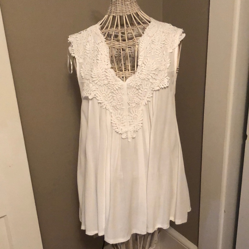 Solitaire Boho style lace tank L